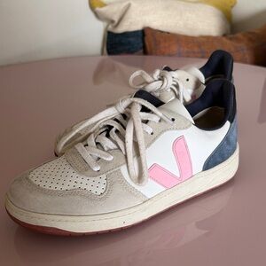 Veja Women's Sneakers - White, Pink, and Gray